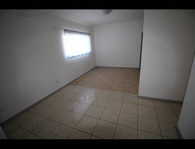 3 BEDROOM HOUSE SOLD IN THE ORCHARDS